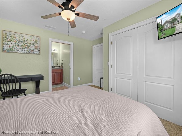 2910 Fairway Lane, Bowling Green, FL 33834