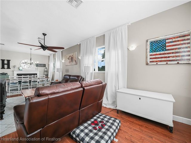 2910 Fairway Lane, Bowling Green, FL 33834