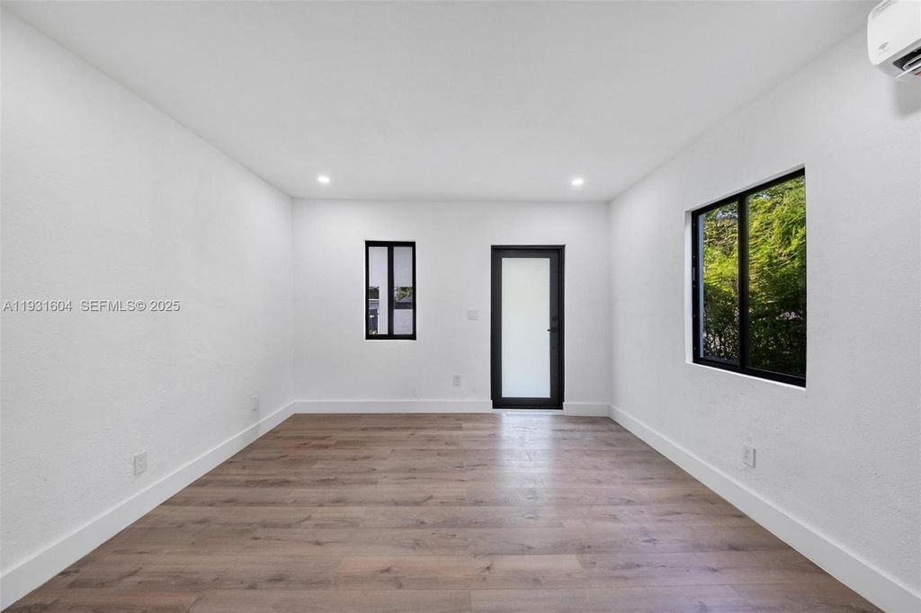 Image 17 of property listing at 6911 NW 4th Ct, Miami, FL 33150