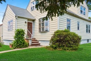 8 Berdan Ave, Fair Lawn Boro, NJ 07410