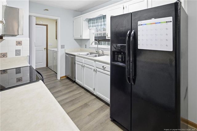 95 S Hillside Drive, Spring Lake, NC 28390