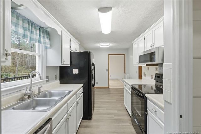 95 S Hillside Drive, Spring Lake, NC 28390