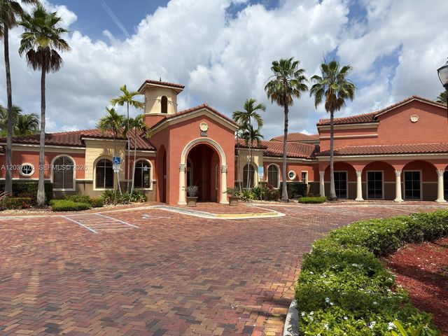 4508 SW 160th Avenue 716, Miramar, FL 33027