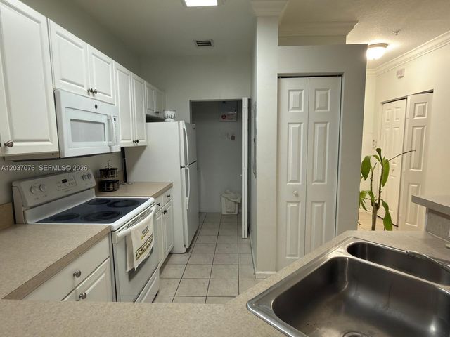 4508 SW 160th Avenue 716, Miramar, FL 33027
