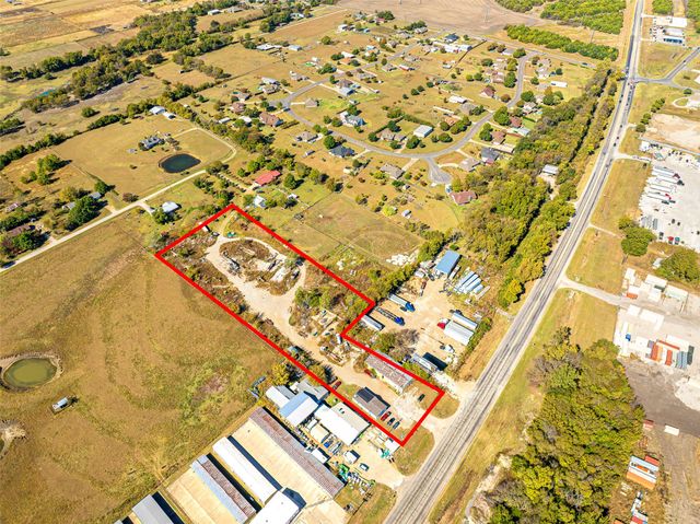 6910 Highway 78 S, Nevada, TX 75173