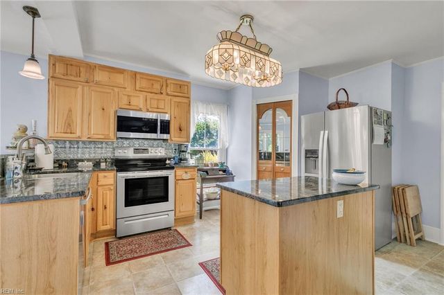 1610 Back Creek RD, Seaford, VA 23696