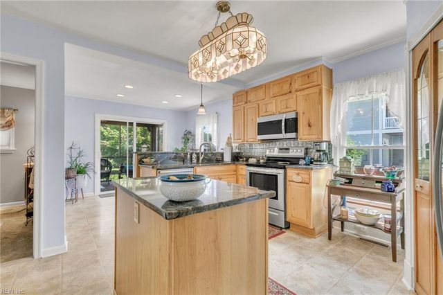 1610 Back Creek RD, Seaford, VA 23696