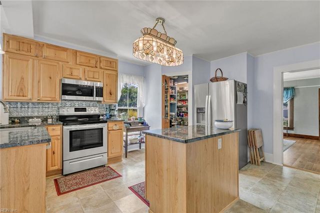 1610 Back Creek RD, Seaford, VA 23696