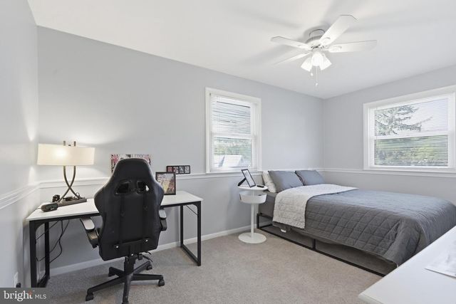 122 DOLLY LN, Chalfont, PA 18914