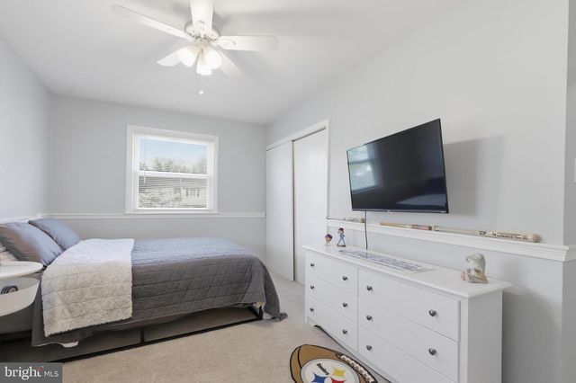 122 DOLLY LN, Chalfont, PA 18914