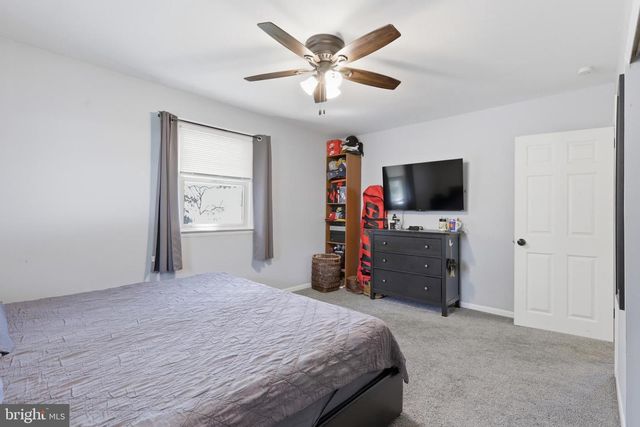 122 DOLLY LN, Chalfont, PA 18914