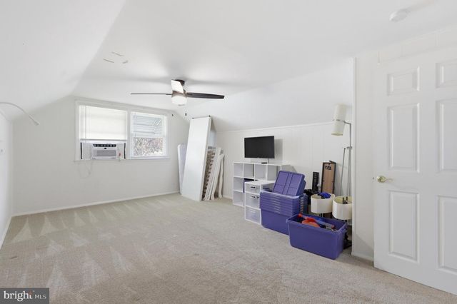 122 DOLLY LN, Chalfont, PA 18914