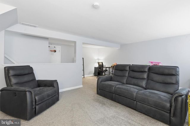 122 DOLLY LN, Chalfont, PA 18914