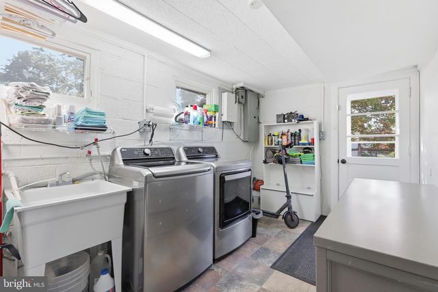 122 DOLLY LN, Chalfont, PA 18914