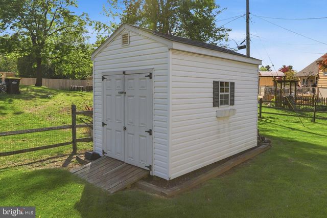 122 DOLLY LN, Chalfont, PA 18914