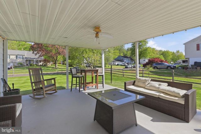 122 DOLLY LN, Chalfont, PA 18914
