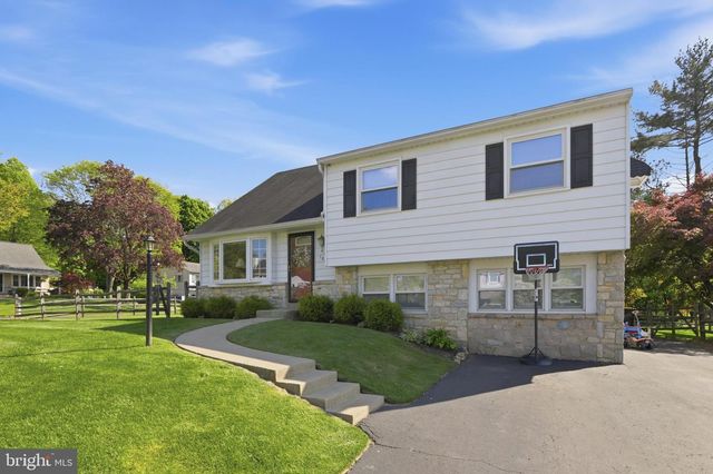 122 DOLLY LN, Chalfont, PA 18914
