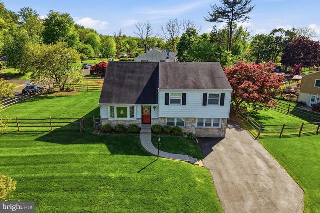 122 DOLLY LN, Chalfont, PA 18914