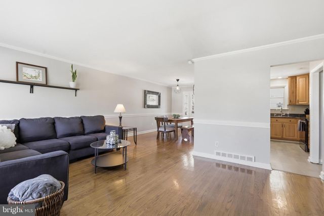 122 DOLLY LN, Chalfont, PA 18914