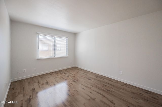 8113 E GLENROSA Avenue, Scottsdale, AZ 85251