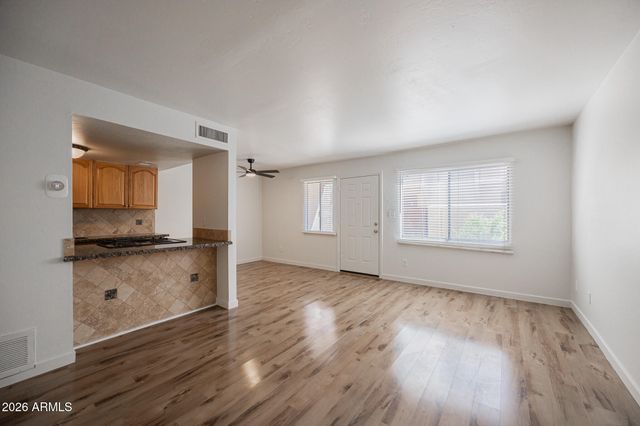 8113 E GLENROSA Avenue, Scottsdale, AZ 85251