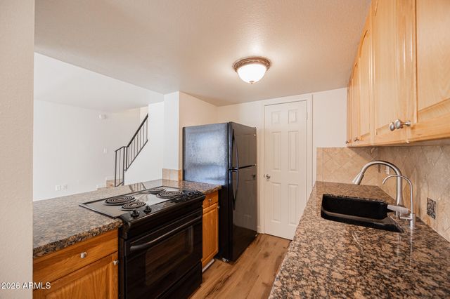 8113 E GLENROSA Avenue, Scottsdale, AZ 85251