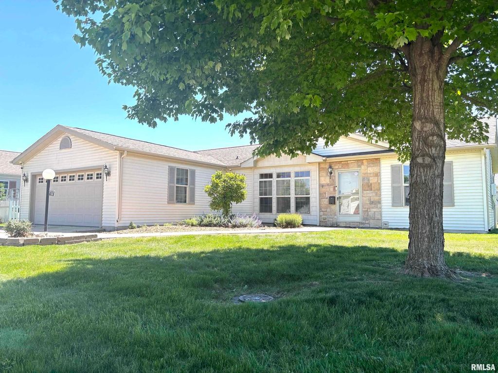 2800 Via Rosso St Unit 106, Springfield, IL 62703