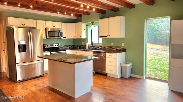 110 Highwood Dr, St. Maries, ID 83861