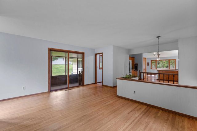 740 S Jefferson Street, Saint Croix Falls, WI 54024