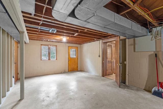 740 S Jefferson Street, Saint Croix Falls, WI 54024