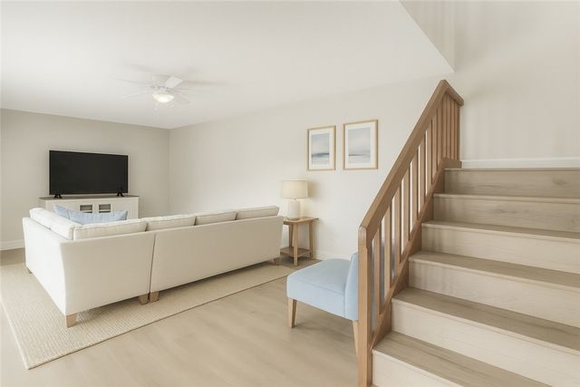 465 E Waverly Place 8B, Vero Beach, FL 32960