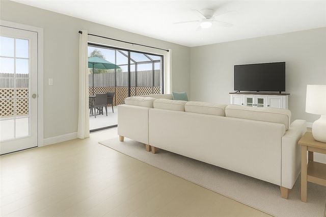 465 E Waverly Place 8B, Vero Beach, FL 32960