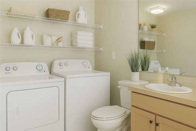 465 E Waverly Place 8B, Vero Beach, FL 32960