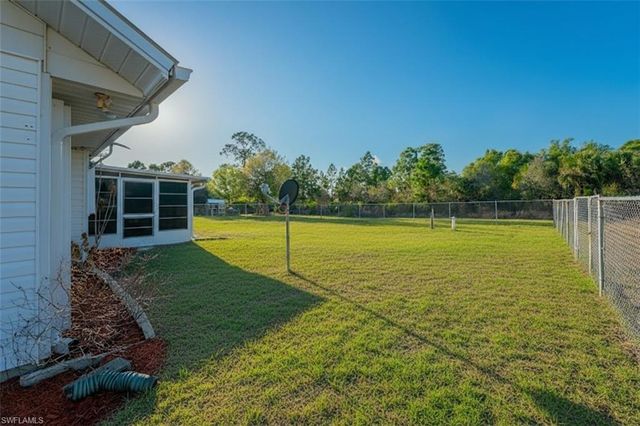 5018 E Hummingbird DR, Labelle, FL 33935