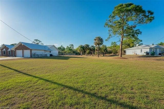 5018 E Hummingbird DR, Labelle, FL 33935