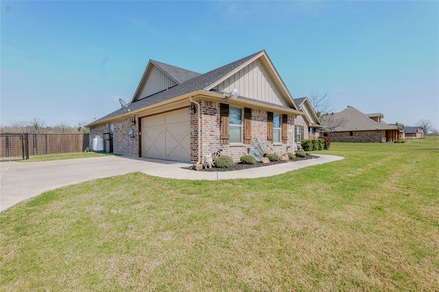 470 Wilson Bend Road, Millsap, TX 76066