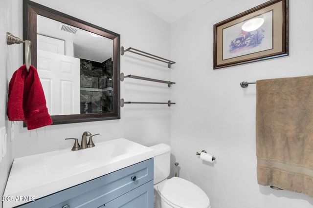 706 E WASHINGTON Street 204, Phoenix, AZ 85034