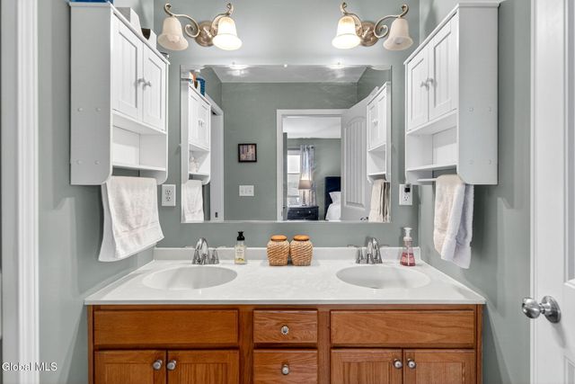 5 Artillery Approach, Stillwater, NY 12118