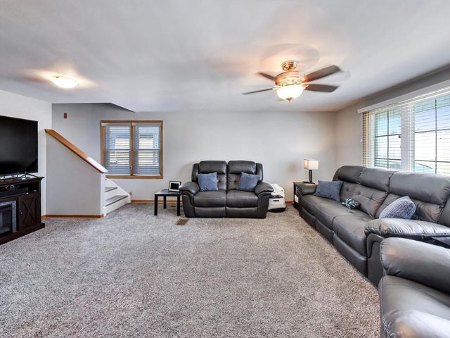 5110 S Nagle Avenue, Chicago, IL 60638