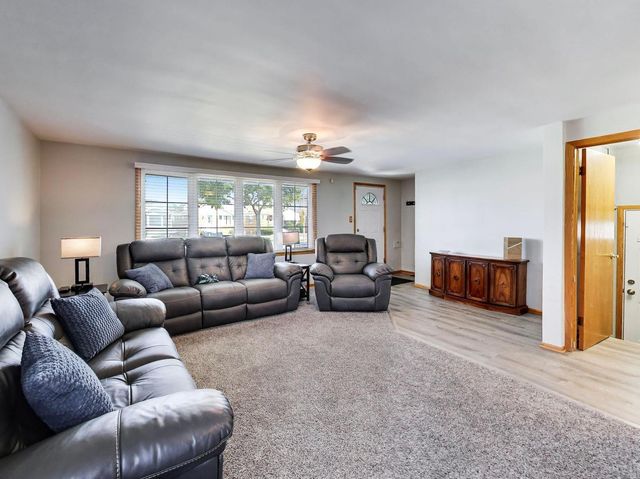 5110 S Nagle Avenue, Chicago, IL 60638