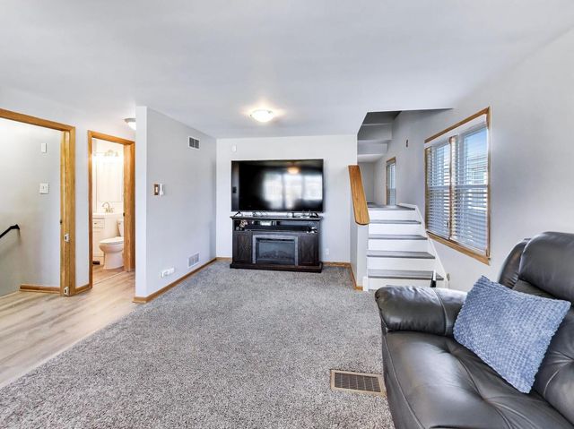 5110 S Nagle Avenue, Chicago, IL 60638