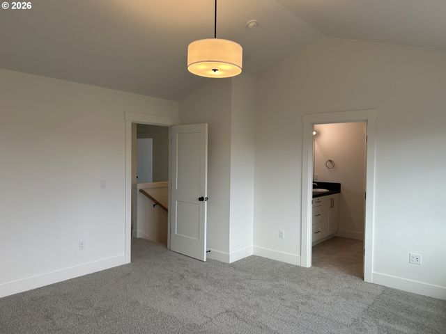 1141 Rachel Ln, Molalla, OR 97038