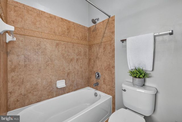 3107 DECATUR AVE, Kensington, MD 20895