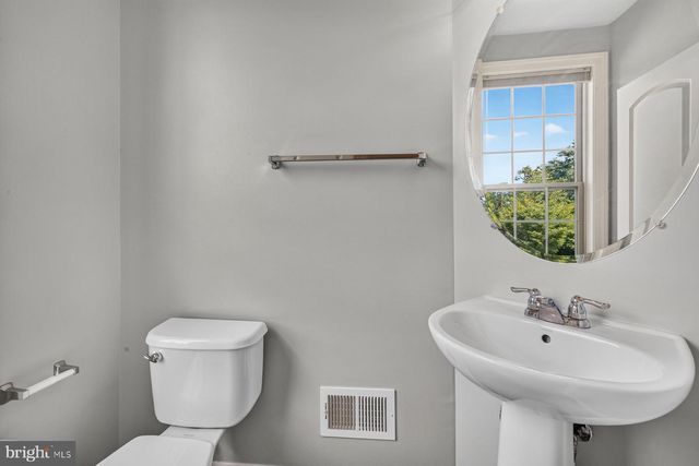 3107 DECATUR AVE, Kensington, MD 20895