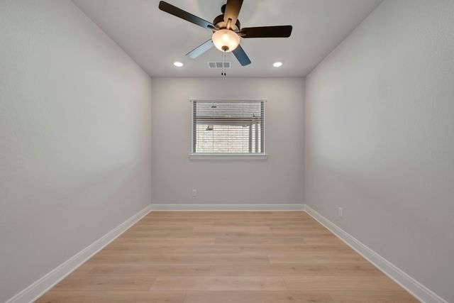 1829 Finn Avenue, Van Alstyne, TX 75495