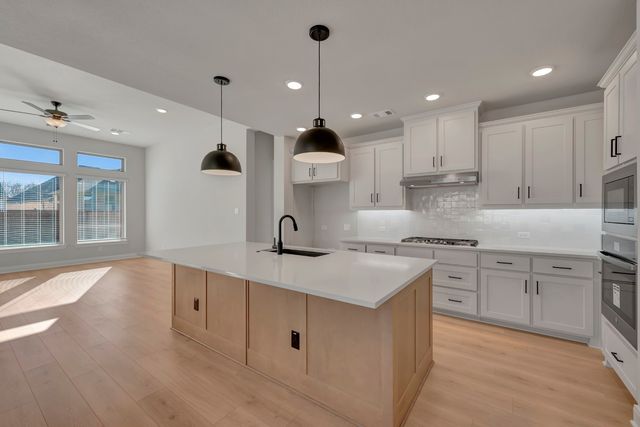 1829 Finn Avenue, Van Alstyne, TX 75495