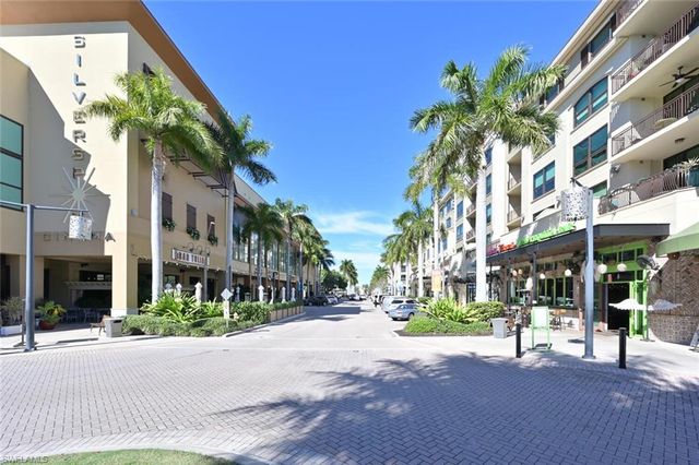 9115 Strada PL # 5211, Naples, FL 34108