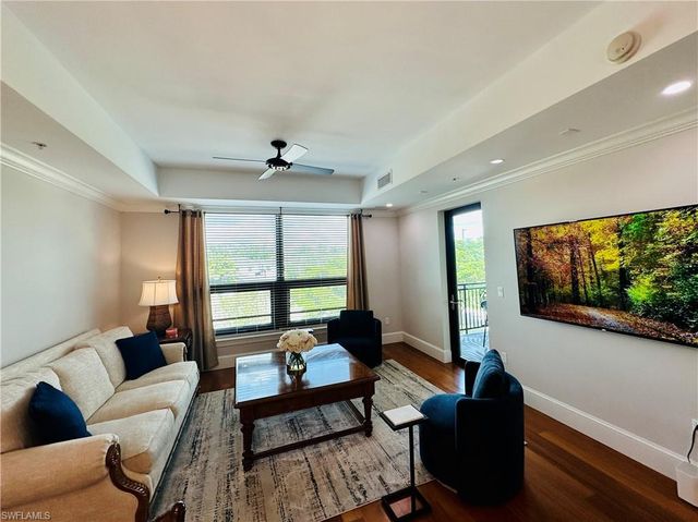 9115 Strada PL # 5211, Naples, FL 34108