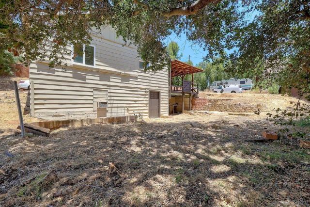 126 Almyra Rd., El Cajon, CA 92019
