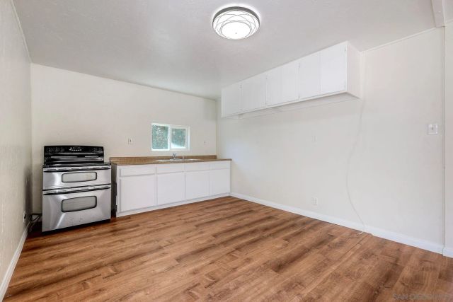 126 Almyra Rd., El Cajon, CA 92019